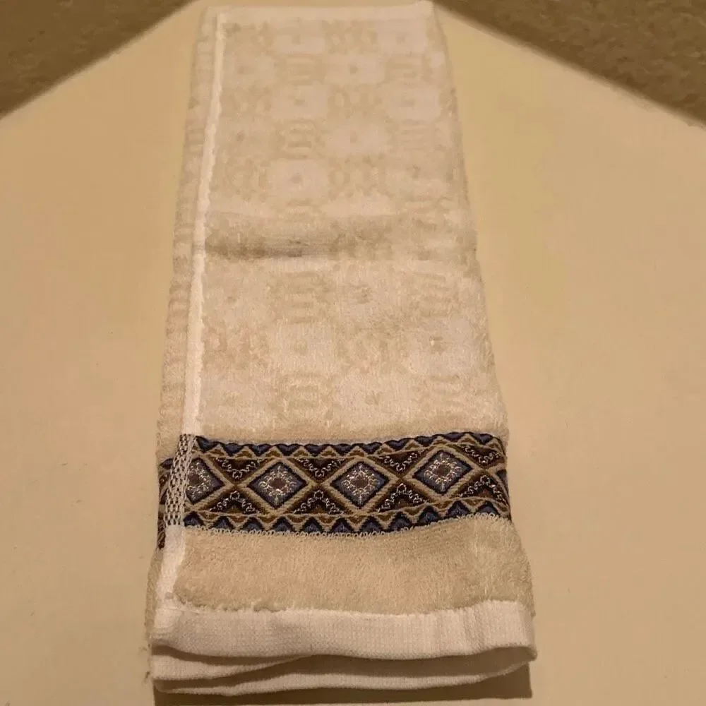 Yves Saint Laurent 14x14 Decorative Hand Towel Beige Blue Pattern Block NEW